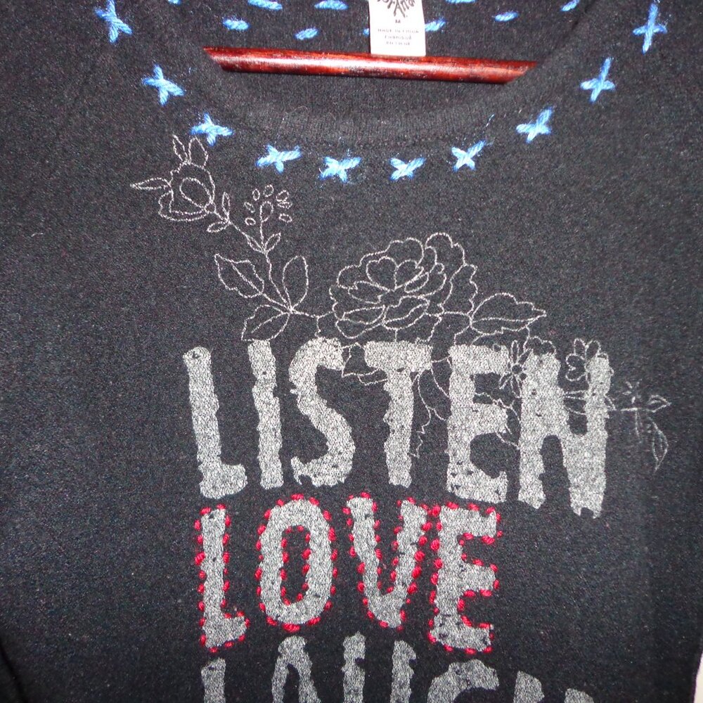 prAna Listen Love Laugh BOHO Knit Sweater M Black Raglan Raw Seams Graphics - Picture 11 of 15